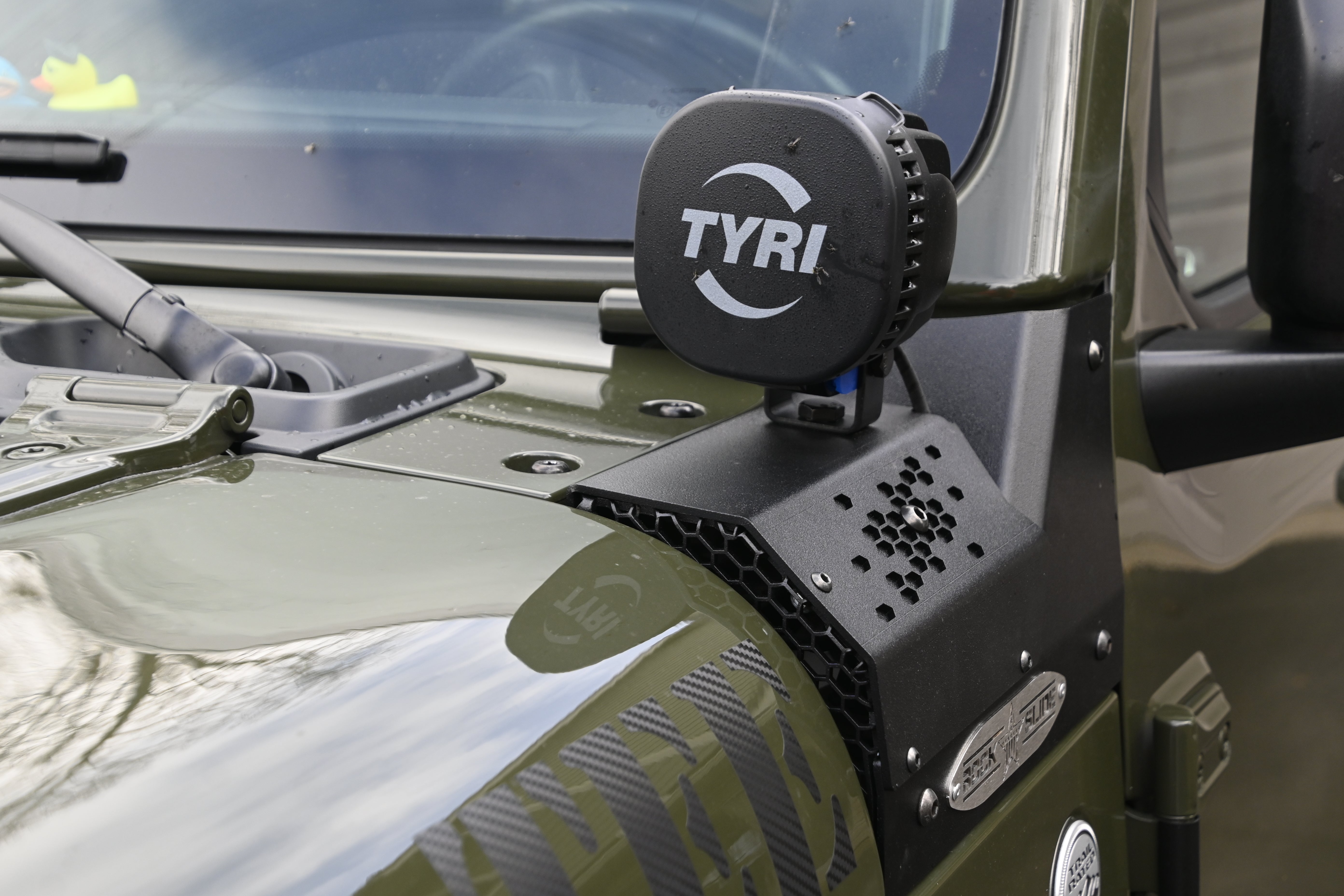 1010 4600 eLumen with fog lens, cover, and pigtail harness