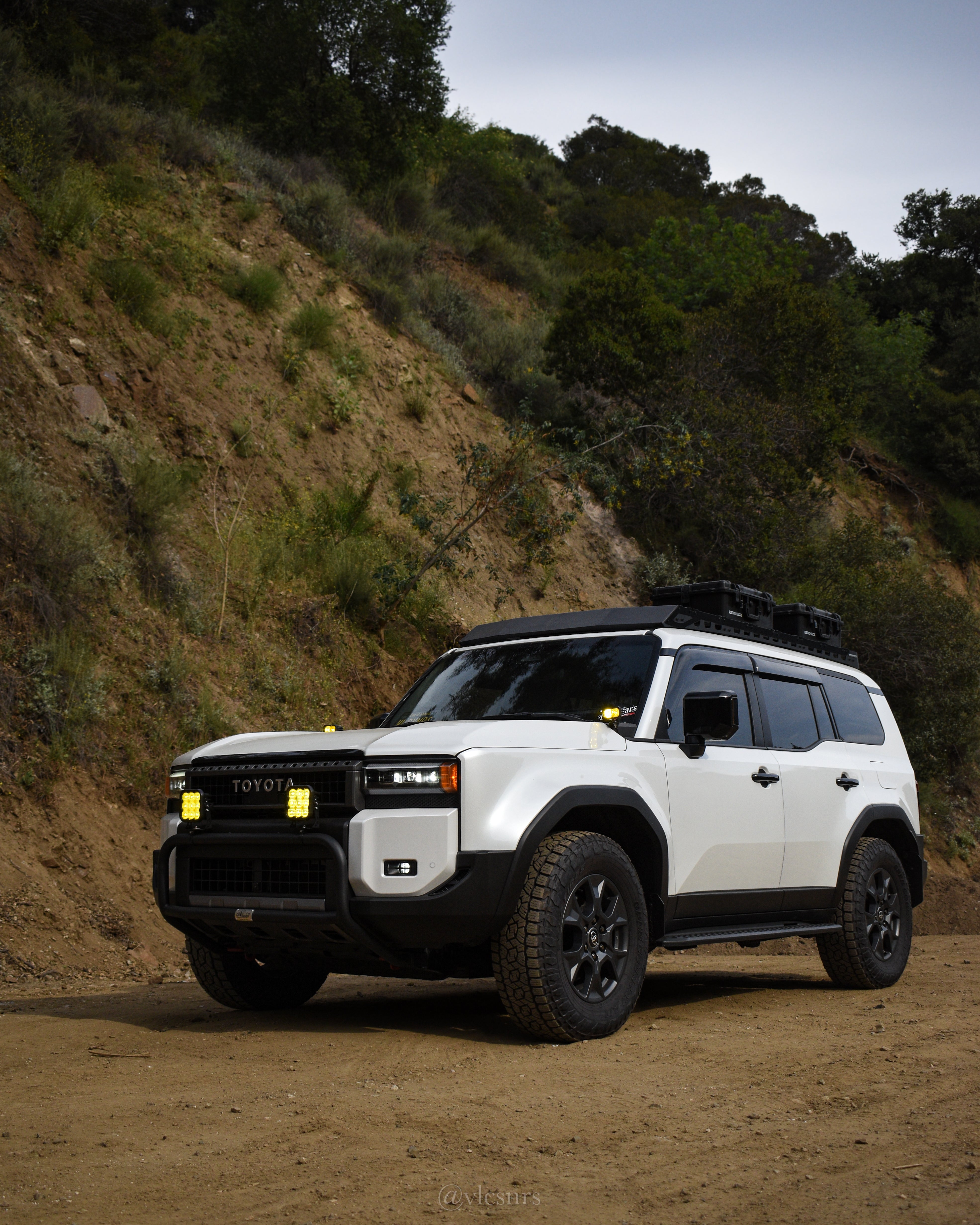 CAtuned Off-Road Toyota Land Cruiser 250 Brush Bar