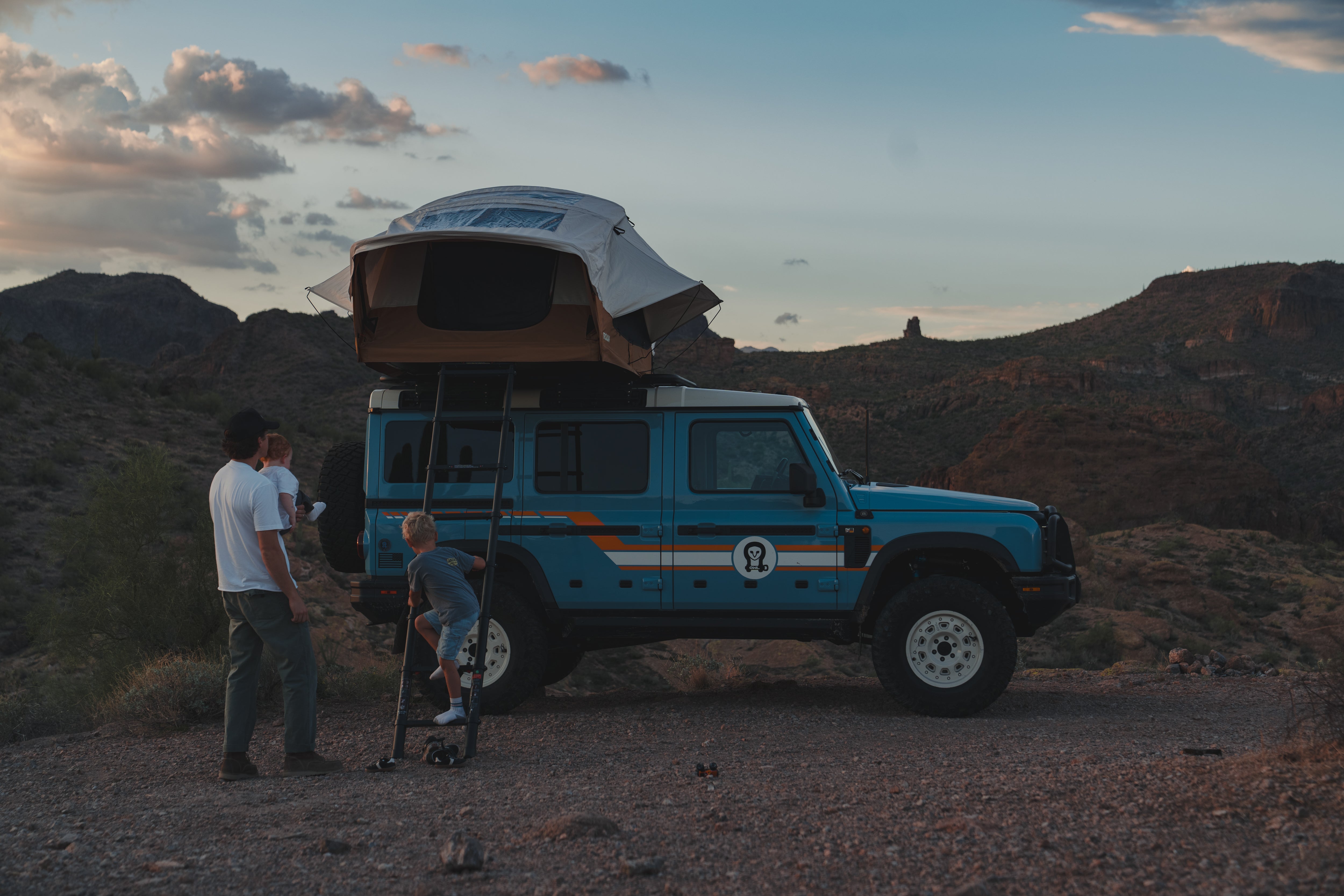 ROAM Vagabond 2.0 tent on an overland build