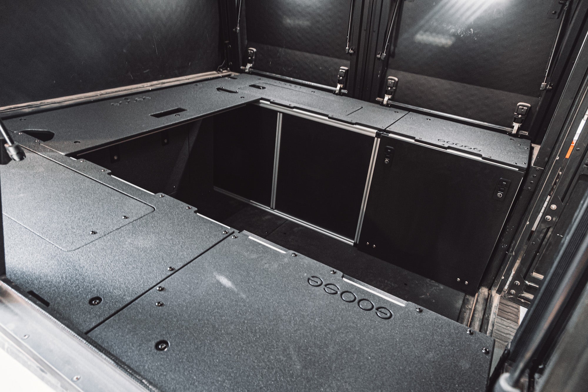 Alu-Cab Alu-Cabin Canopy Camper - Chevrolet Silverado 1500 / GMC Sierra 1500 2019-Present 4th Gen. - Rear Power Management Module Camper Goose Gear- Overland Kitted