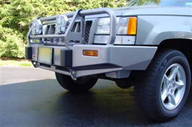 ARB Grand Cherokee ZJ bull bar — winch and light provision detail