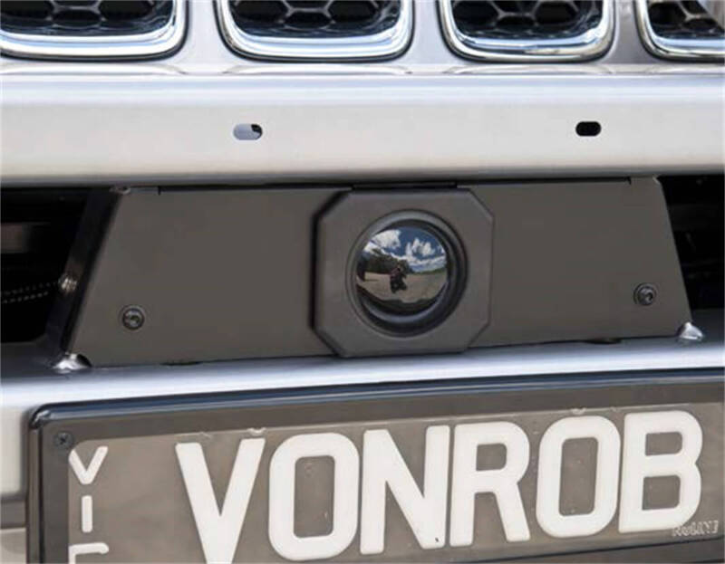 ARB Deluxe Grand Cherokee bumper wing and jack point detail