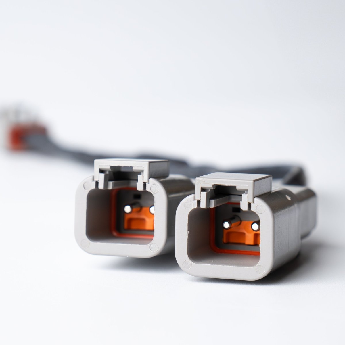 DVA DTP-06-2S Male to 2-Way DTP04-2P Female Splitter for INEOS Grenadier