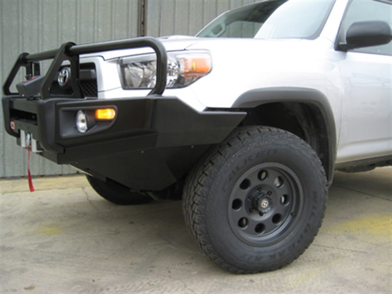 ARB Deluxe Combination Bull Bar for 2010-2013 Toyota 4Runner — front three-quarter studio view