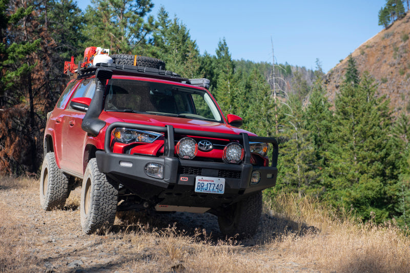 ARB Summit Bar for Toyota 4Runner shown with winch fitted