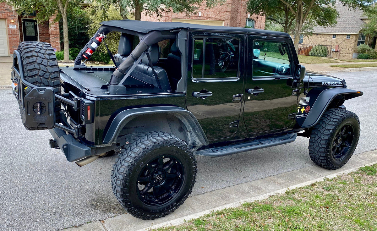 Black Jeep JKU side profile with the Slipstream enclosure fitted