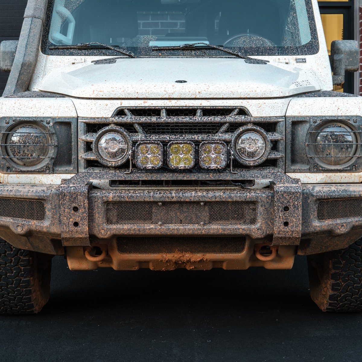 INEOS Grenadier Front Bumper Light Kit (Mount + 3-Light LED Bar)