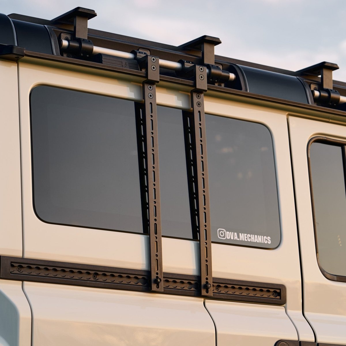 Side-Mounted Accessory Carrier for INEOS Grenadier Gen 2