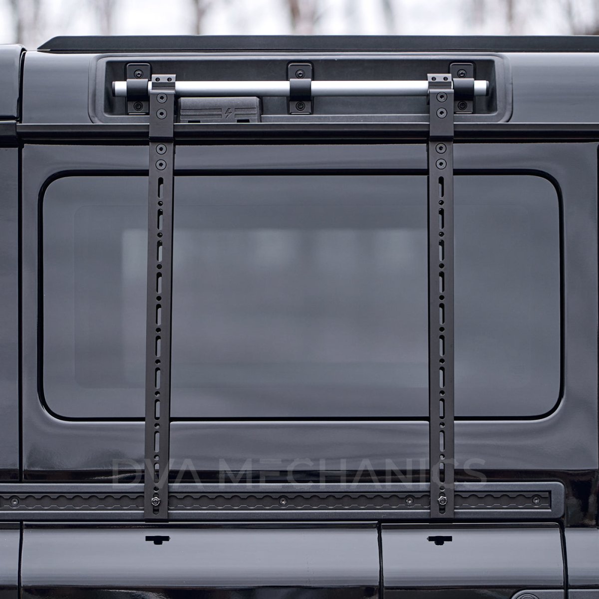 Side-Mounted Accessory Carrier for INEOS Grenadier Gen 2