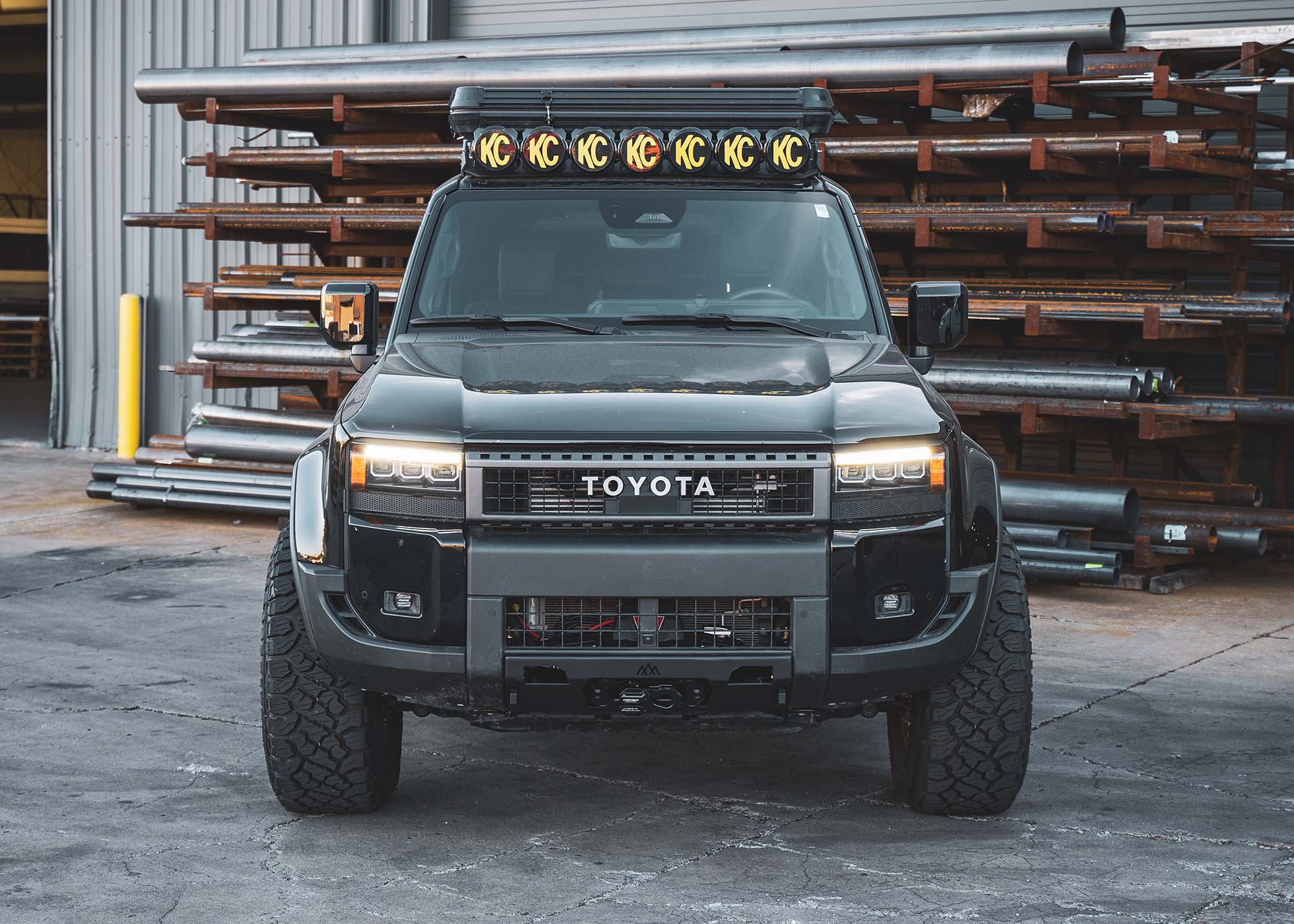 Toyota Land Cruiser 250 Hidden Winch Front Bumper (2024-2025)