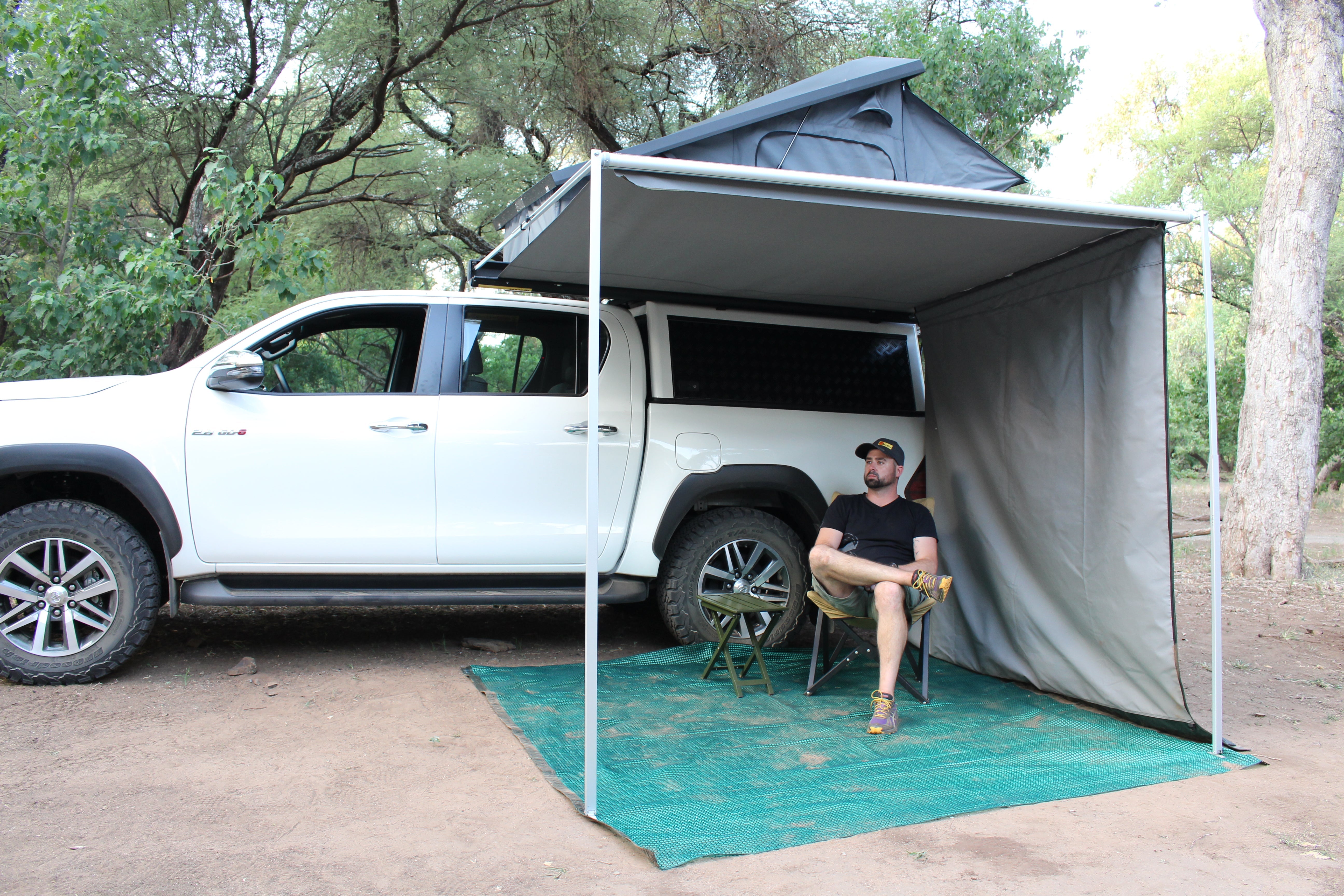 Series 2000 Awning Wall Set Awning Accessories Eezi-Awn- Overland Kitted