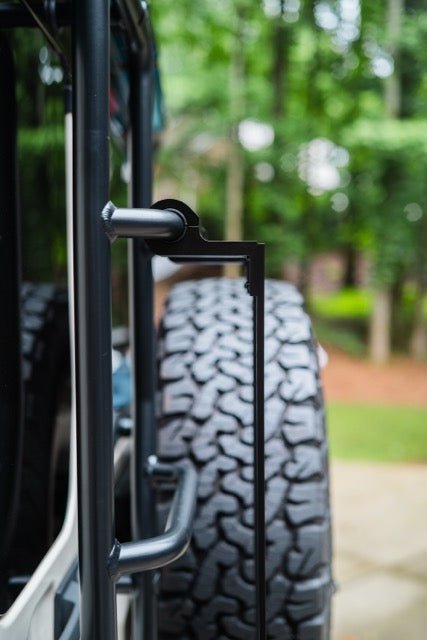 Ladder-Mounted Accessory Carrier – Modular Gear Mount for INEOS Grenadier, Gen 2