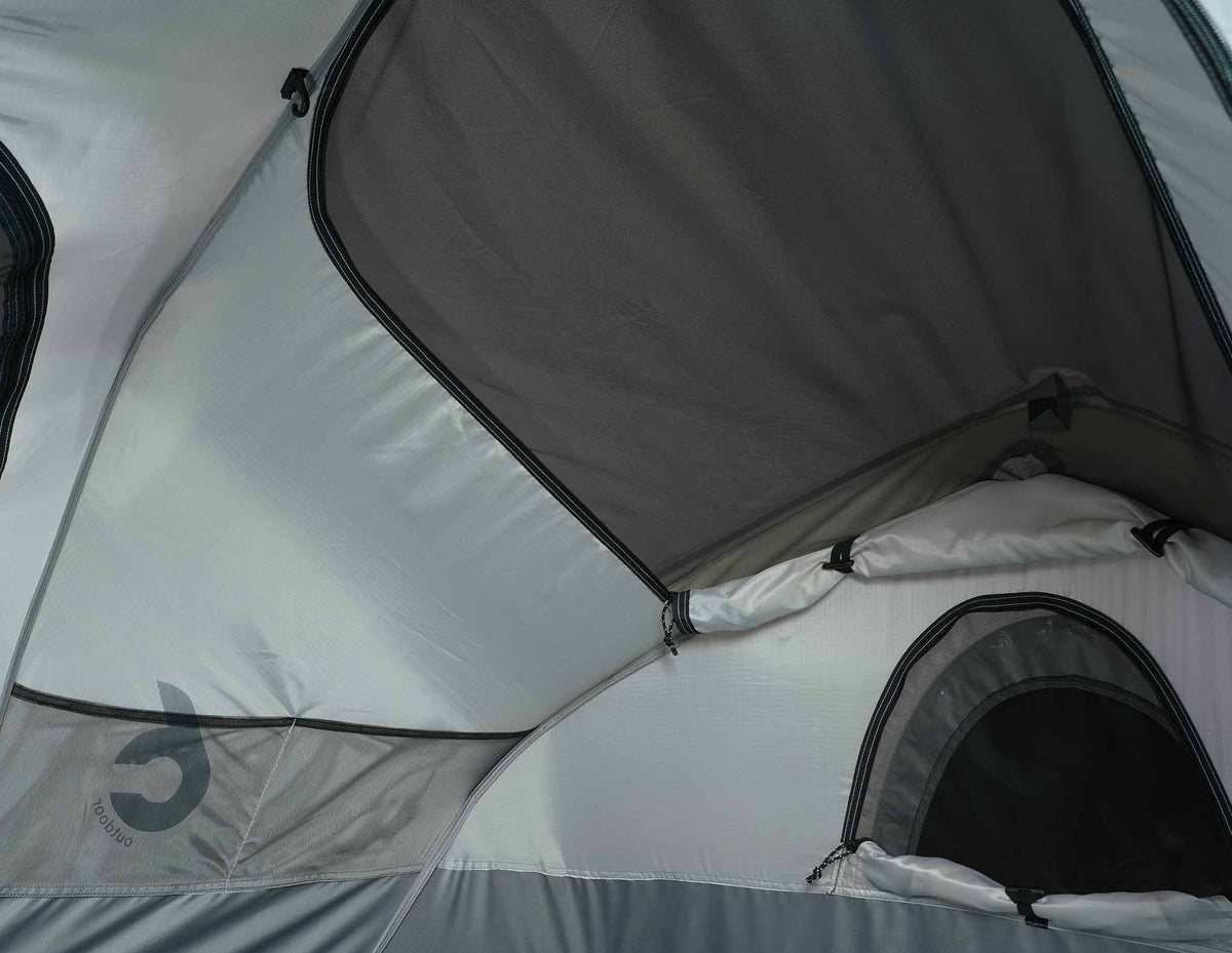 C6 Rev Rooftop Tent X (Element) – interior roof panel and window