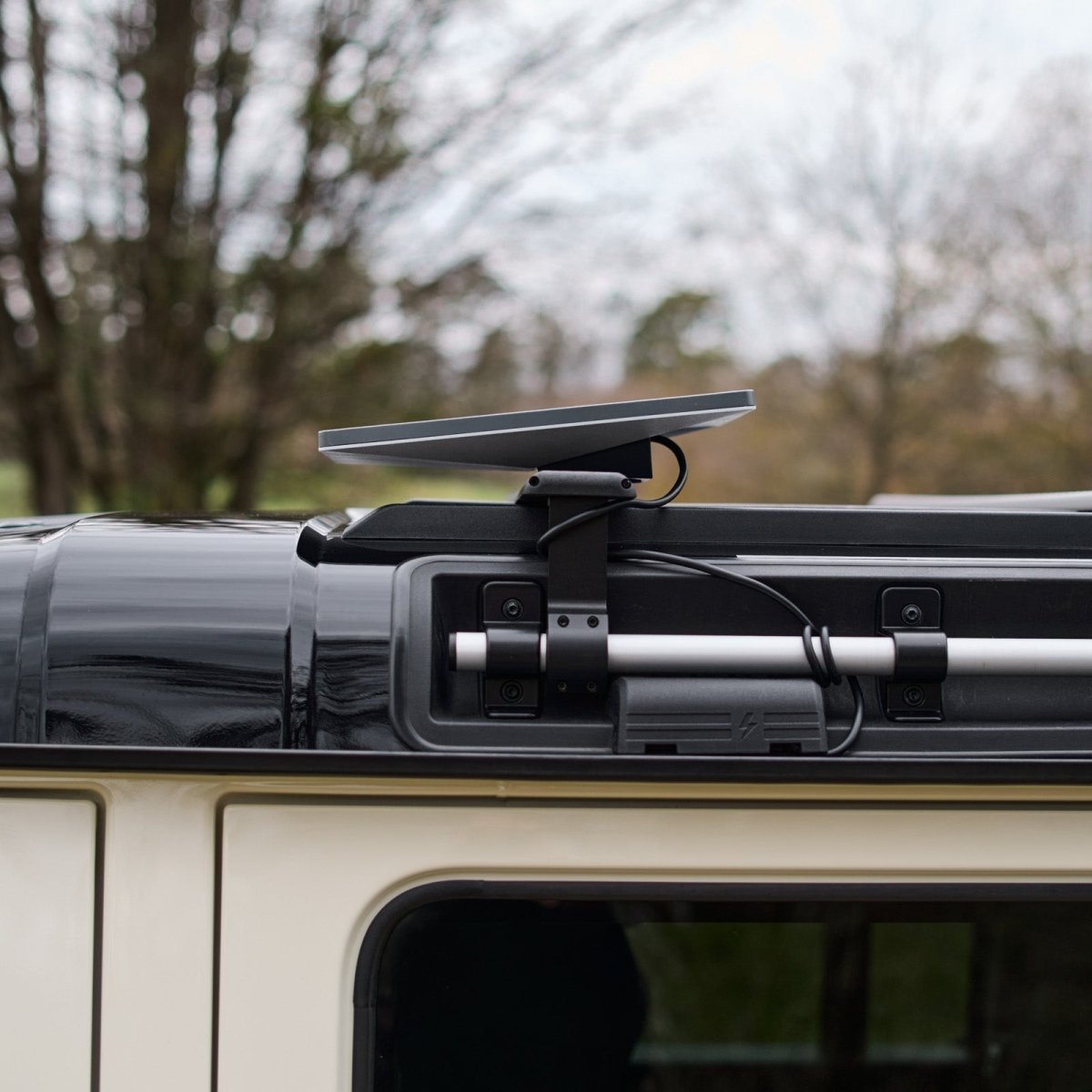 Low Stock: Starlink Mini Roof Rack Mount v2 – Universal Roof Rack Fit with Anti-Theft Kickstand