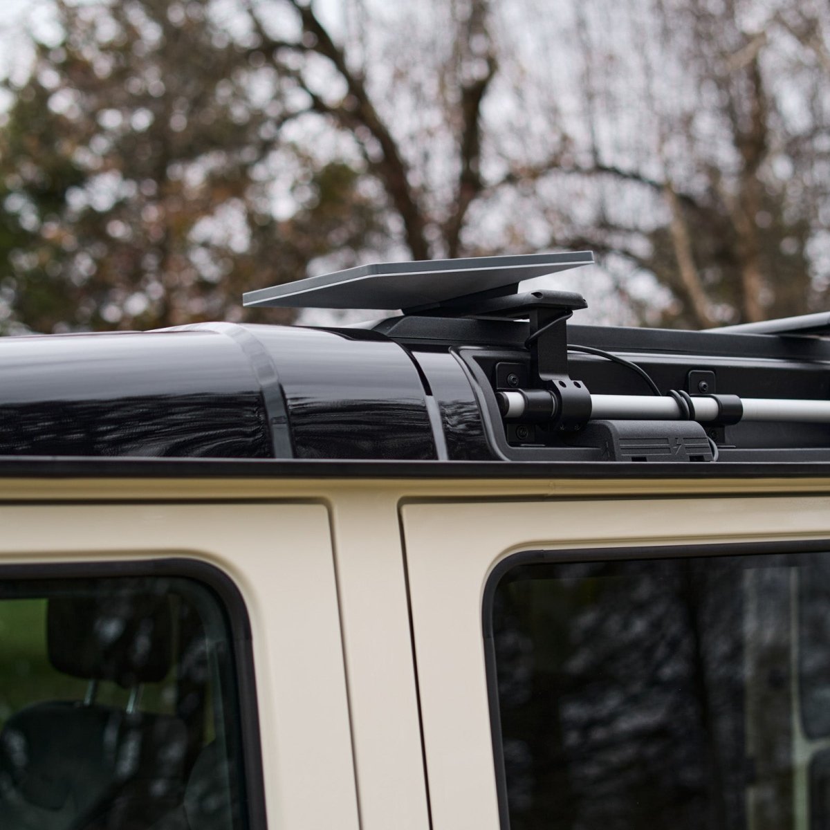Low Stock: Starlink Mini Roof Rack Mount v2 – Universal Roof Rack Fit with Anti-Theft Kickstand