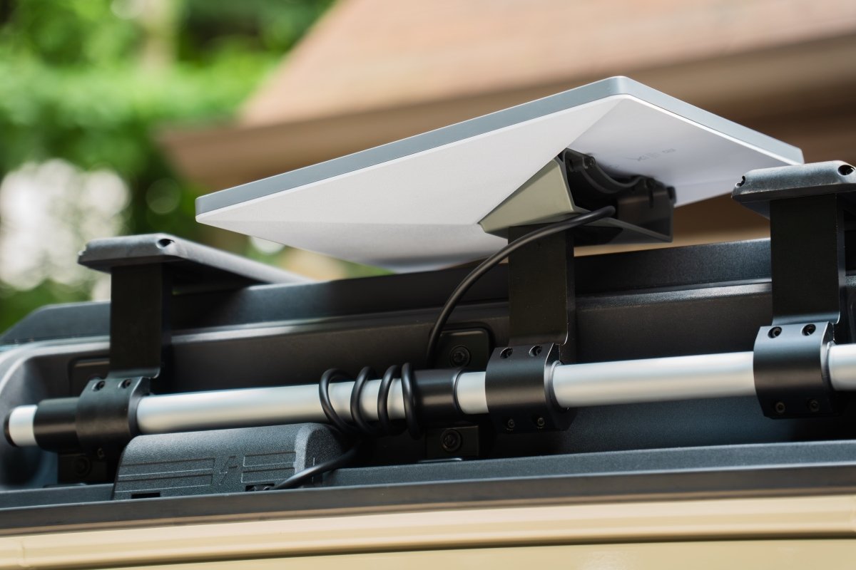 Starlink Mini Roof Mount v2 – Rail & Kickstand for INEOS Grenadier