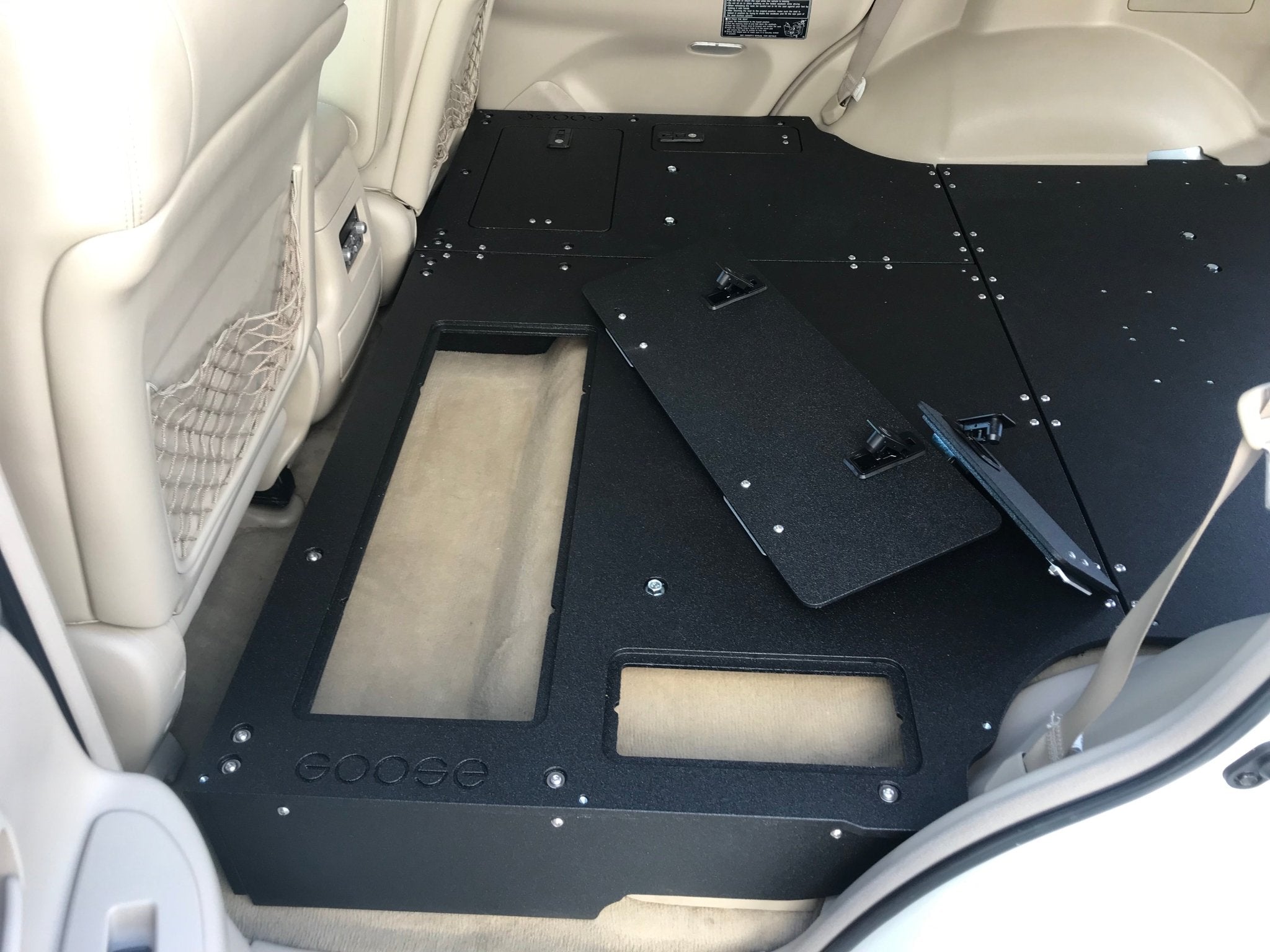 Stealth Sleep Package for Toyota Land Cruiser 1998-2007 100 Series Packages Goose Gear- Overland Kitted