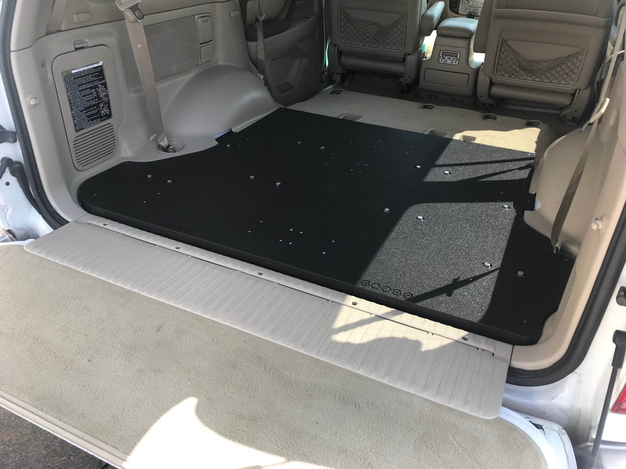 Goose Gear Toyota Land Cruiser 100 Series Rear Plate System — 1998-2007