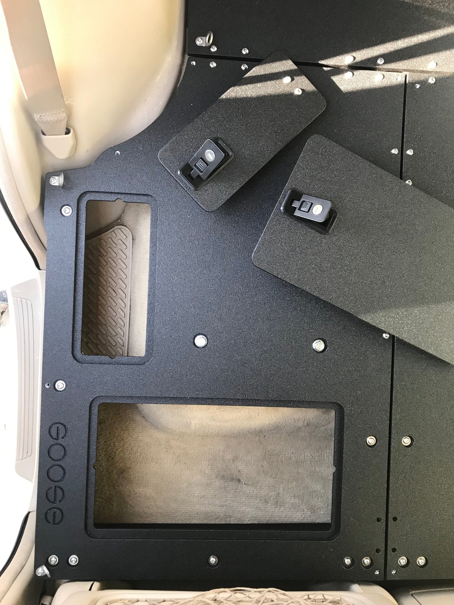 Toyota Land Cruiser 1998-2007 100 Series - Second Row Seat Delete Plate System Seat Delete Plate System Goose Gear- Overland Kitted