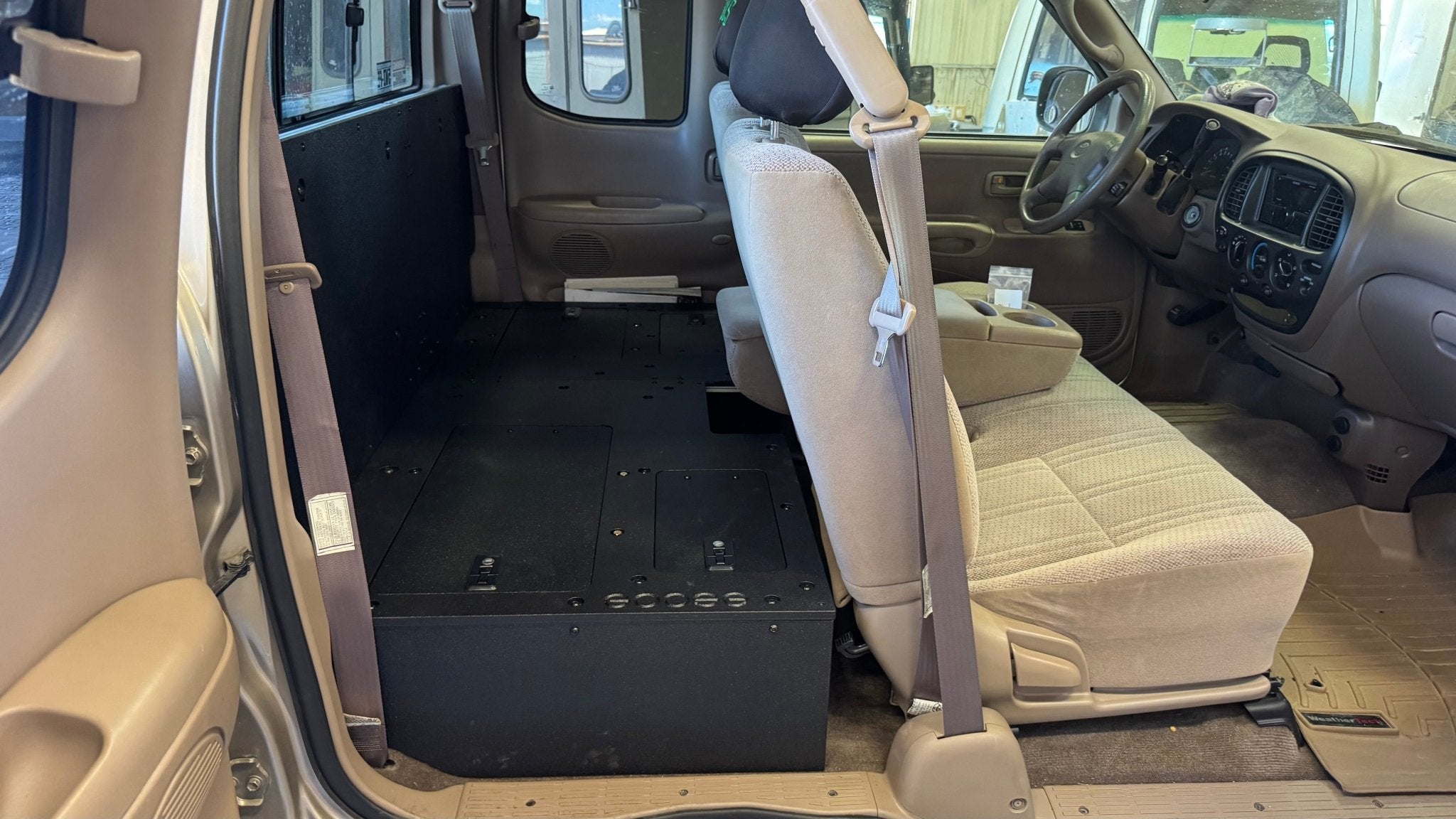 Toyota - Tundra - 2000-2006 - 1st Gen - Access Cab - Explore Series - Seat Delete Plate System - Second Row - 100%