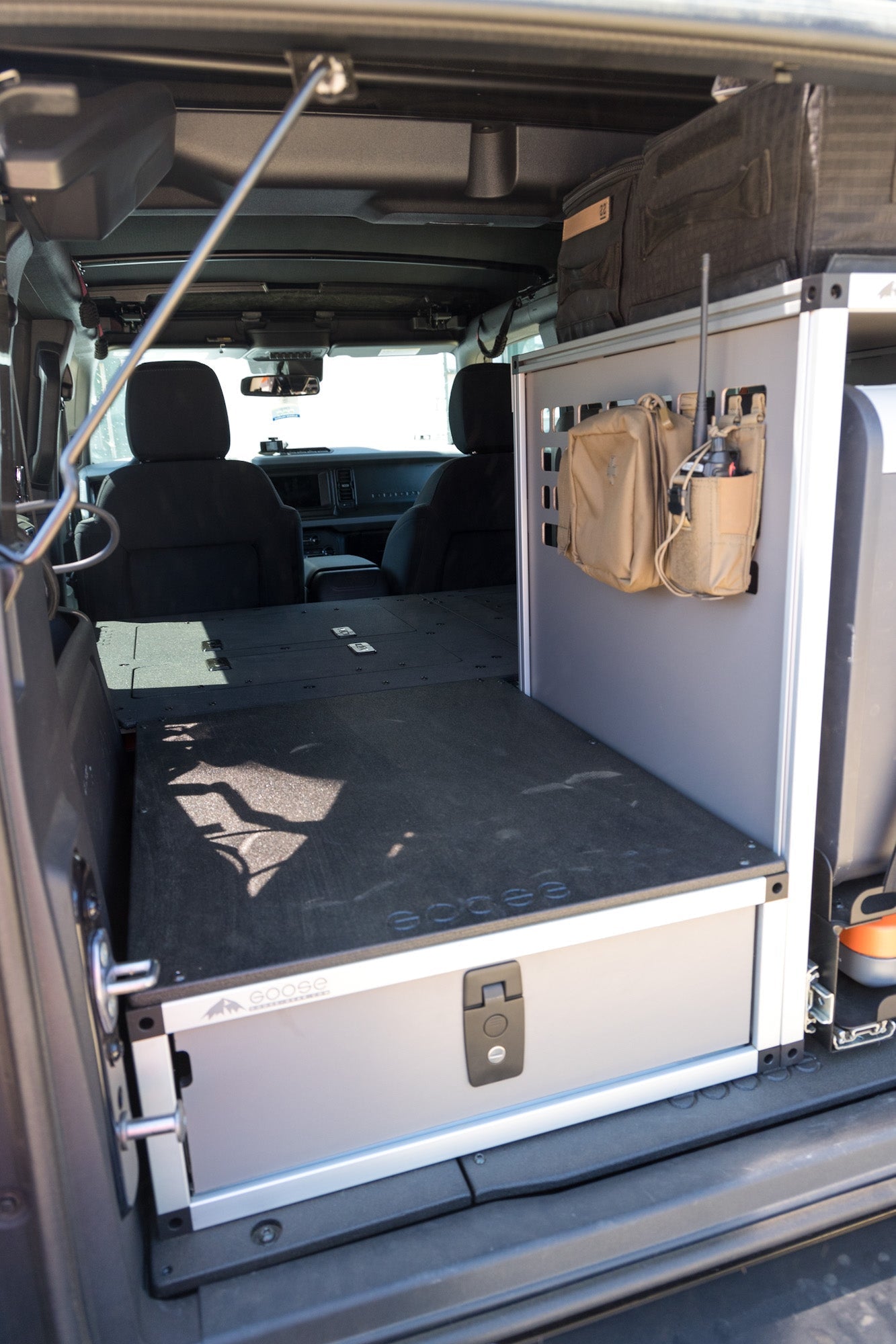 Ultimate Chef and Sleeping Package for Ford Bronco 2021-Present 6th. Gen. 4 Door Packages Goose Gear- Overland Kitted