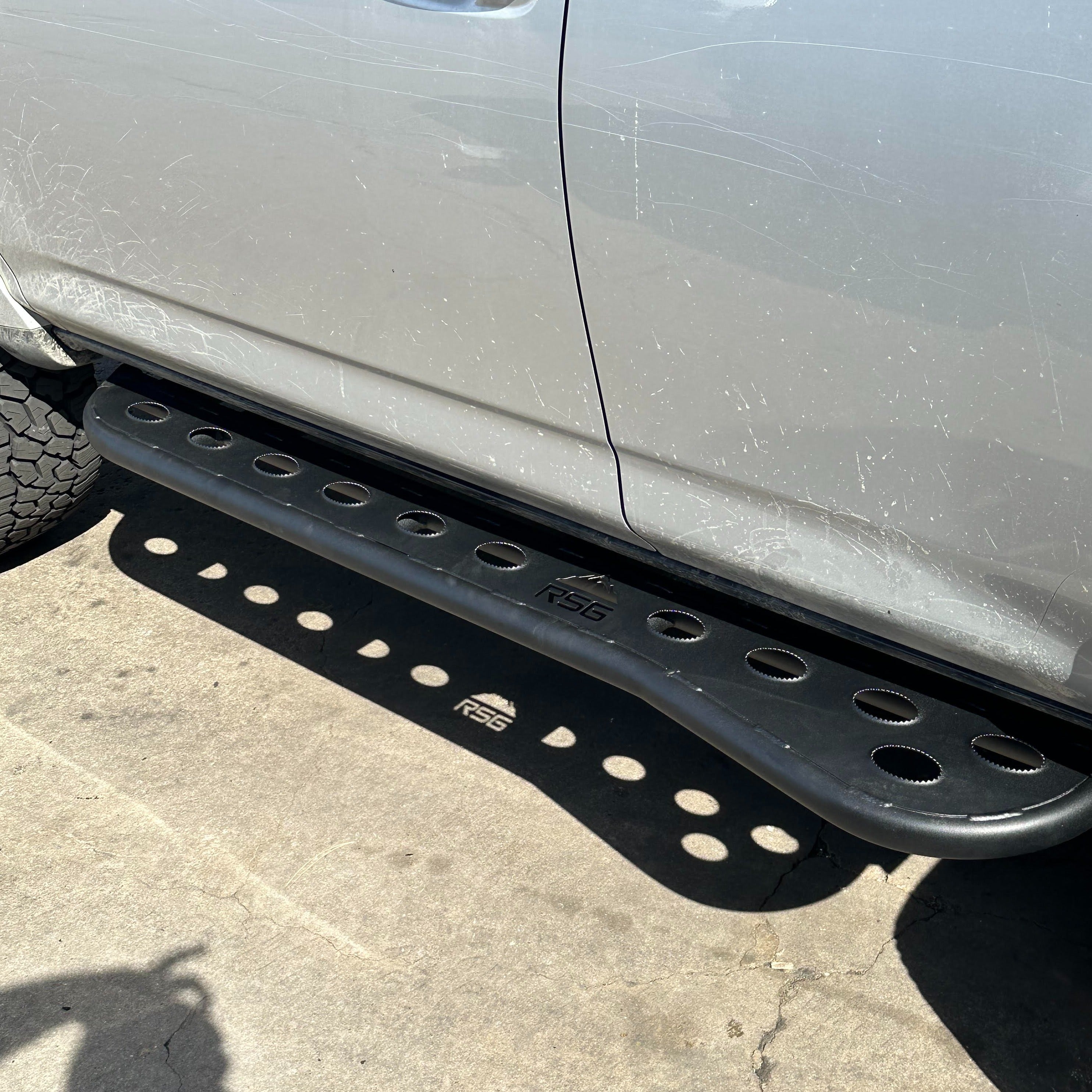 2010 - 2024 Toyota 4Runner Flat Sliders With Grip Top Plate POWDER COATED (ORIGINAL TOP PLATE)
