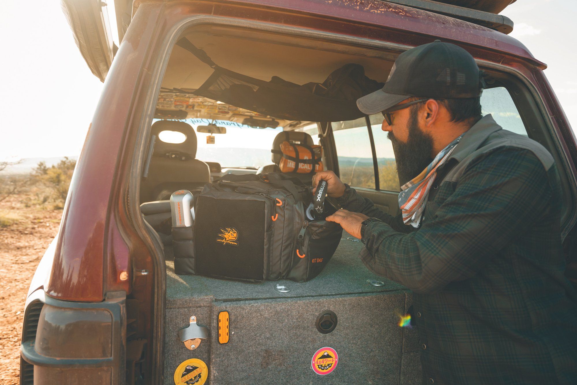 MAXTRAX Fuse Shackle Recovery Gear MAXTRAX- Overland Kitted