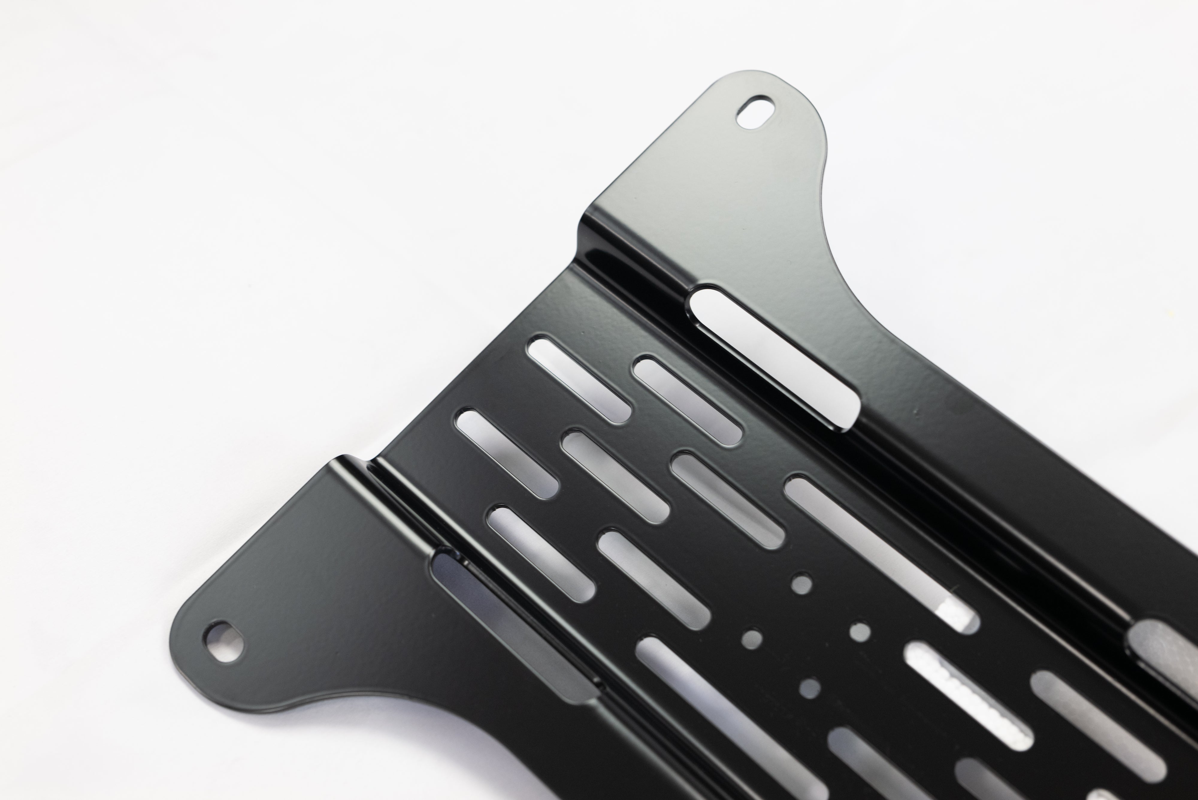 Overland Kitted Universal Mounting Plate for MAXTRAX® Mini Mounting Gear Overland Kitted- Overland Kitted