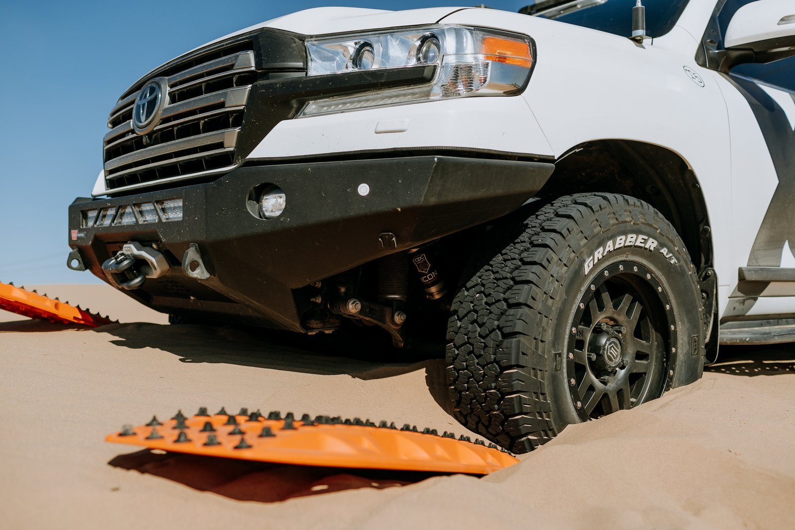 MAXTRAX XTREME Signature Orange Recovery Boards Recovery Gear MAXTRAX- Overland Kitted