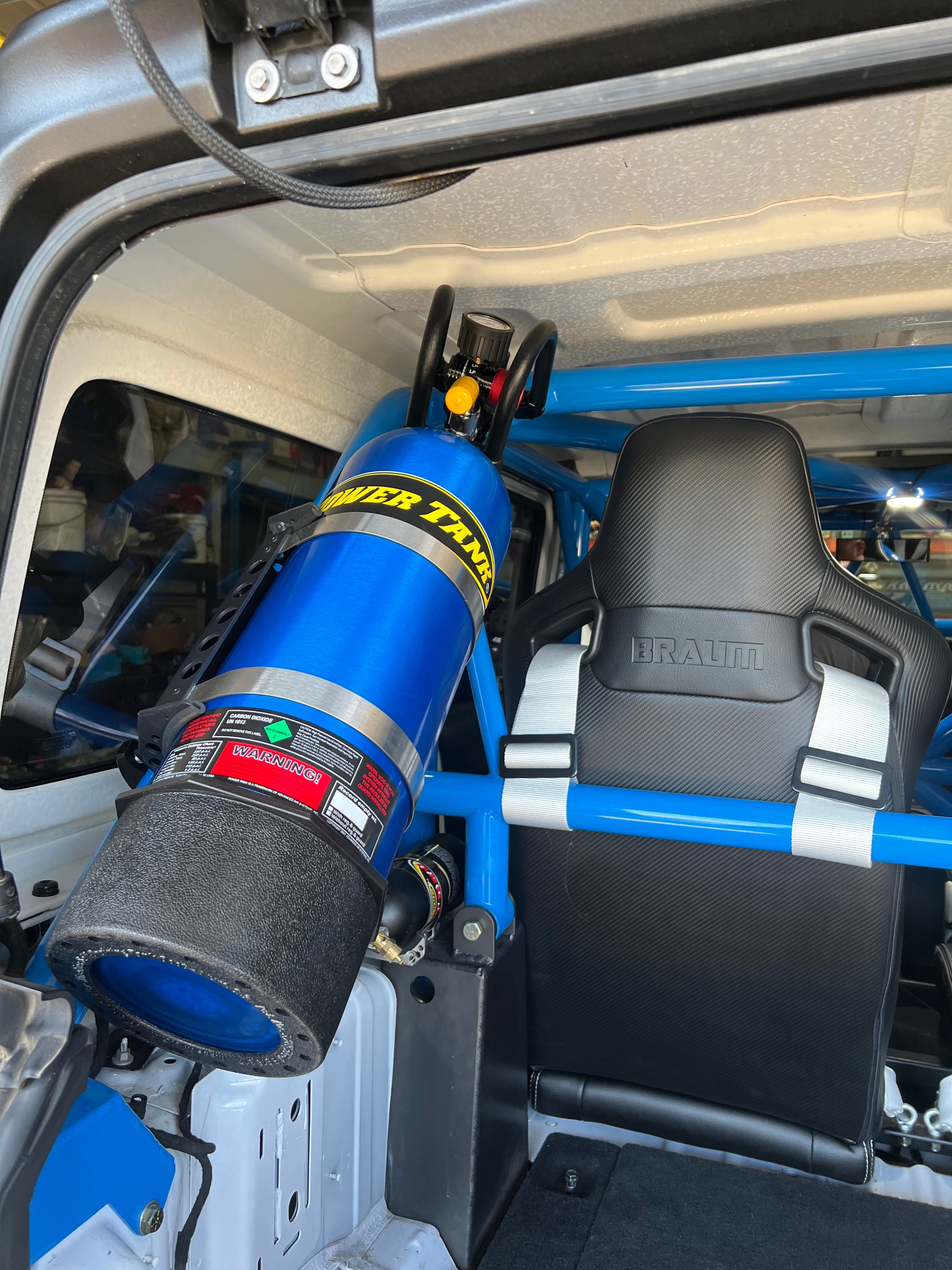 CO2 Tank COMP2 Bracket 10 lb. 15 lb. 6.9 in. Diameter Power Tank