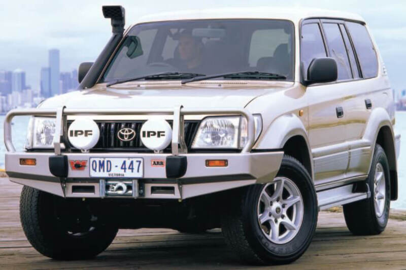 ARB Deluxe Winch Bull Bar for Toyota Land Cruiser Prado 90 — front three-quarter studio view