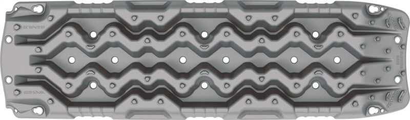 Silver TRED HD boards nested via TRED-LINK for extended traction