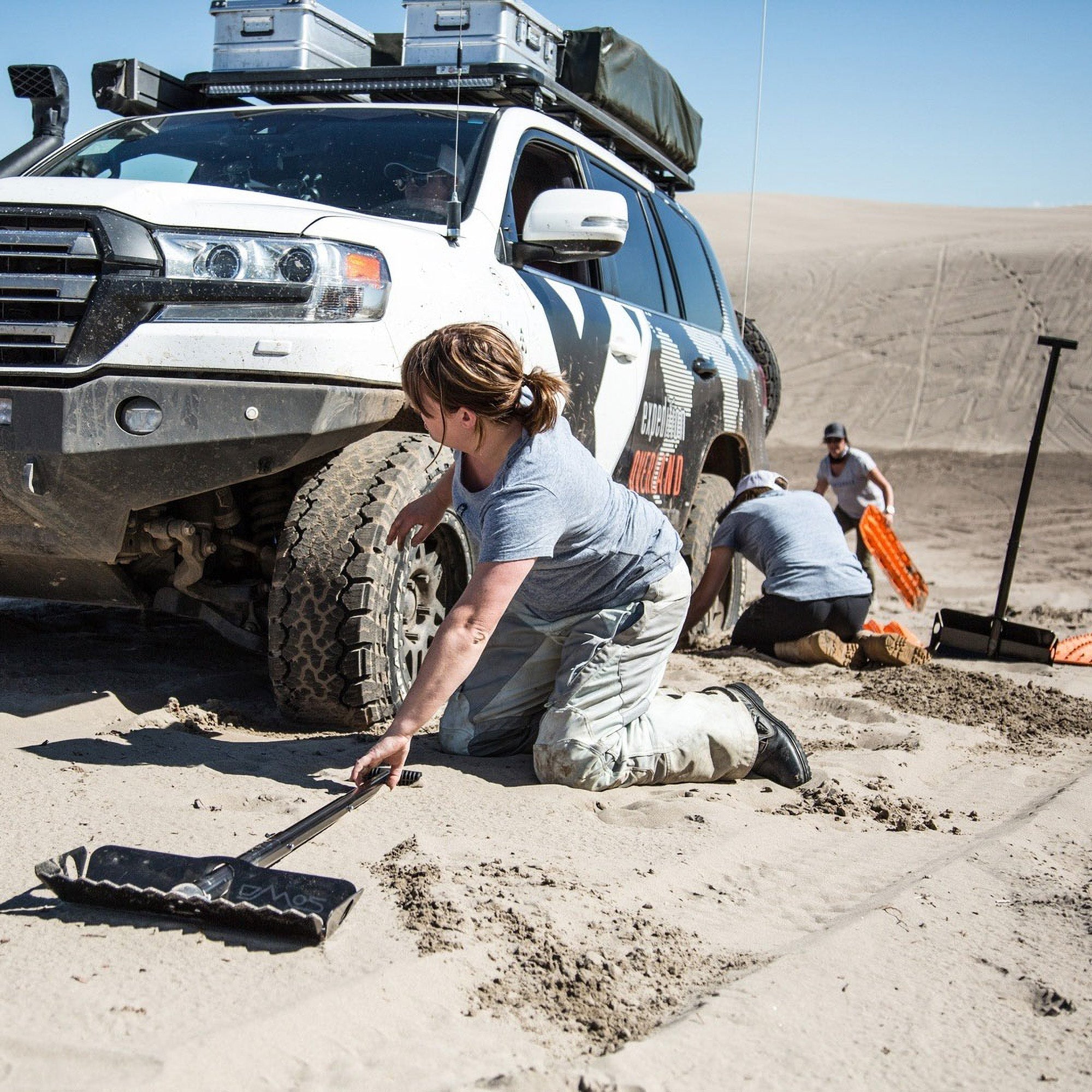 DMOS The Stealth Shovel Shovel DMOS Shovels- Overland Kitted