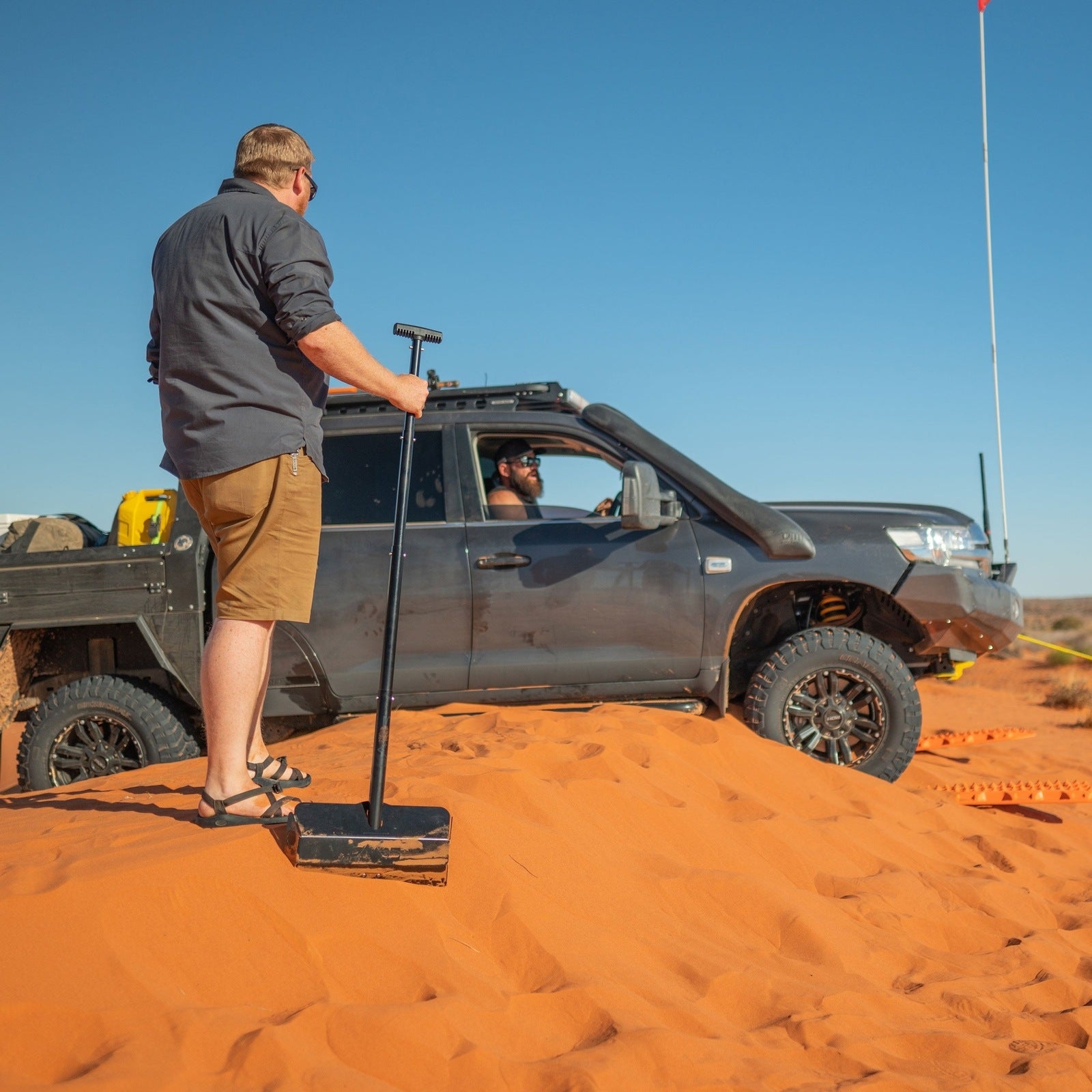 DMOS The Stealth Shovel Shovel DMOS Shovels- Overland Kitted