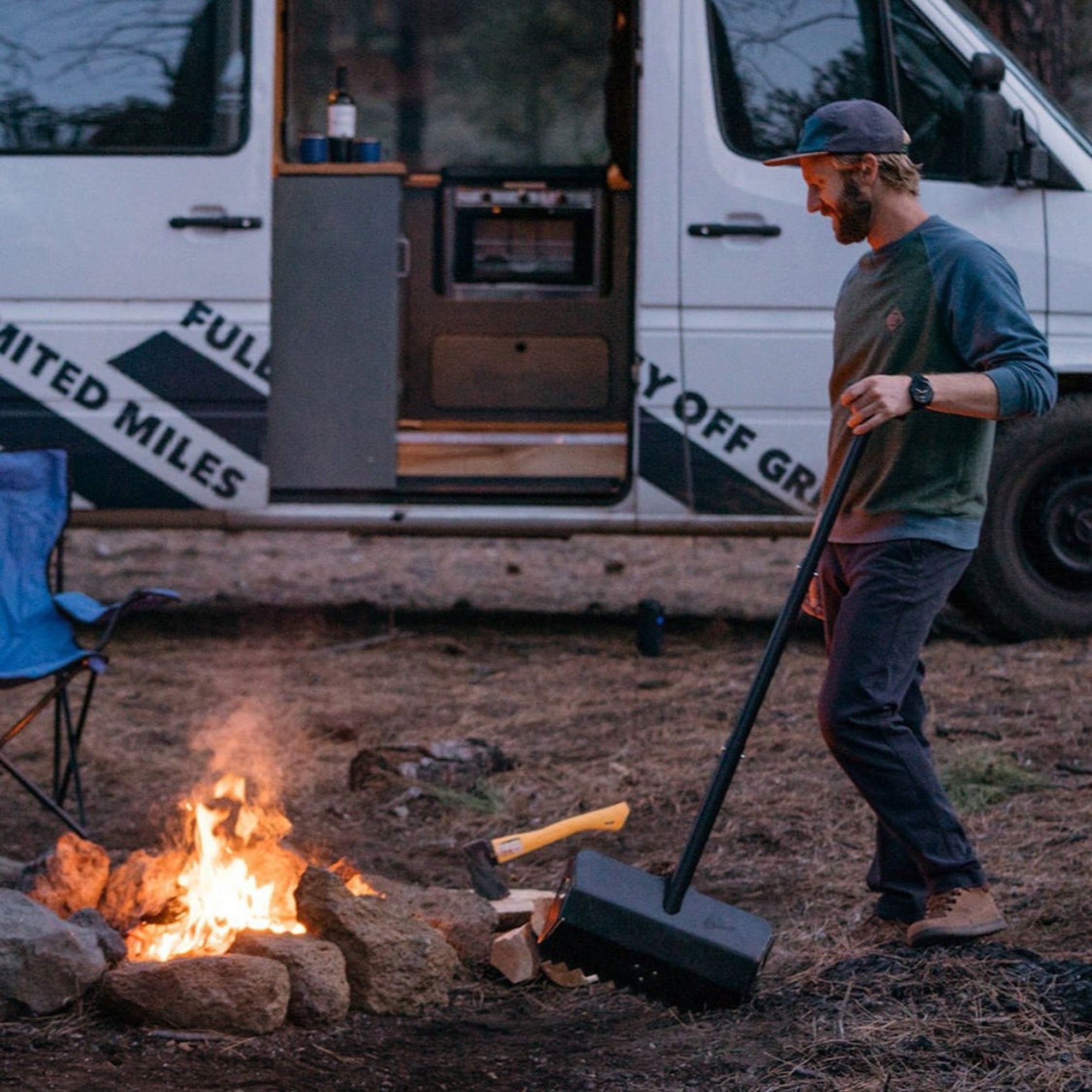 DMOS The Stealth Shovel Shovel DMOS Shovels- Overland Kitted