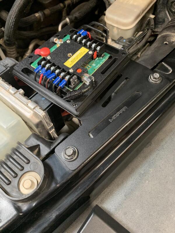 sPOD 09-18 Jeep Wrangler JK SourceLT w/Red LED Switch Panel