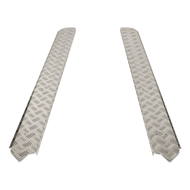 ARB Deluxe protection step for Land Cruiser 60 Series — angled studio view