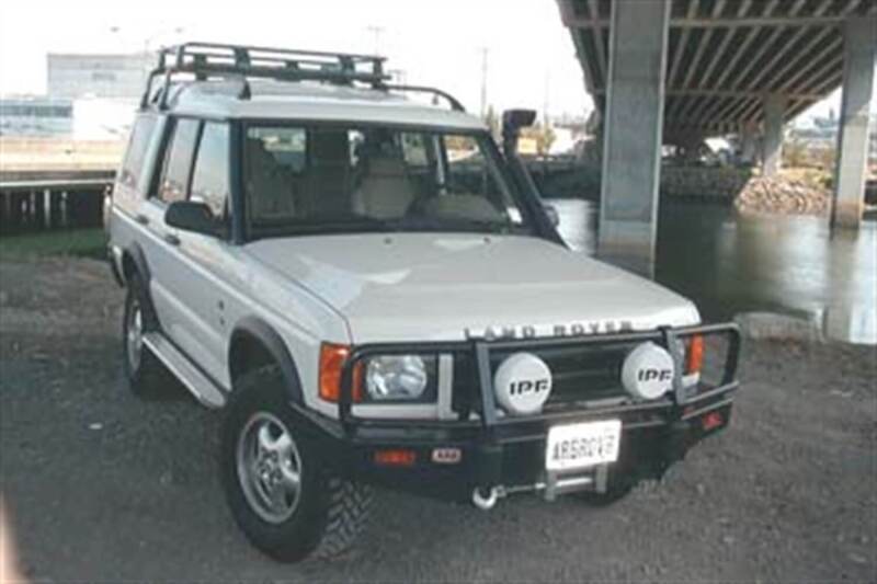 ARB Deluxe bull bar for Land Rover Discovery Series II — winch mount and jacking point detail