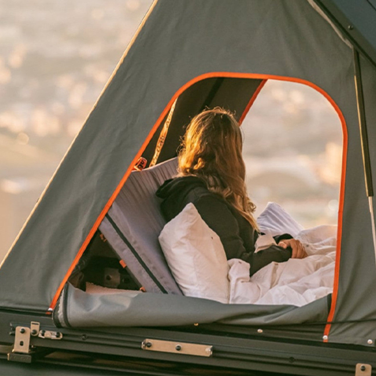 Alu-Cab Tent Back Rest Roof top tent Alu-Cab- Overland Kitted