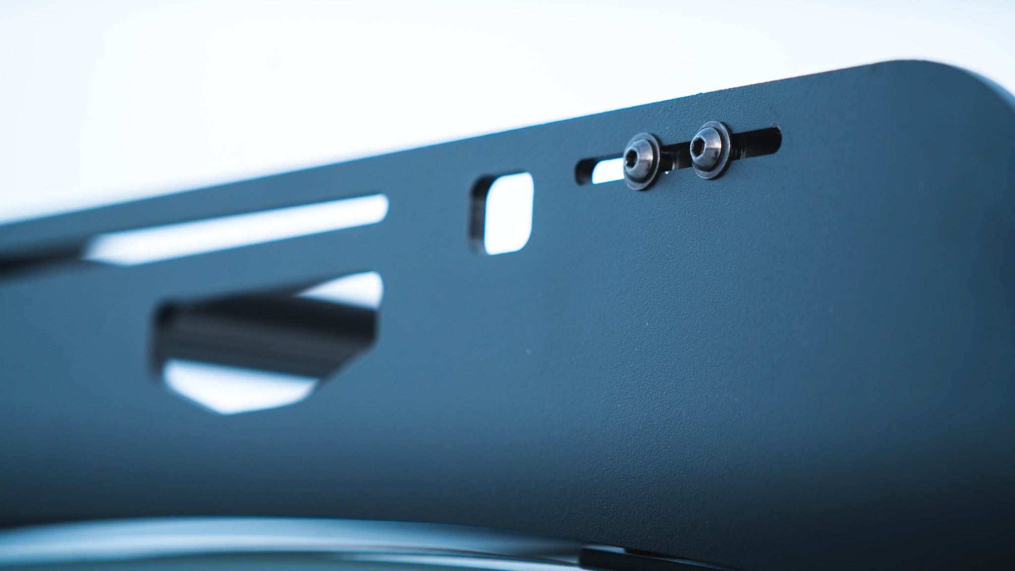 Sherpa Tundra CrewMax Roof Rack 
Bolt Detail