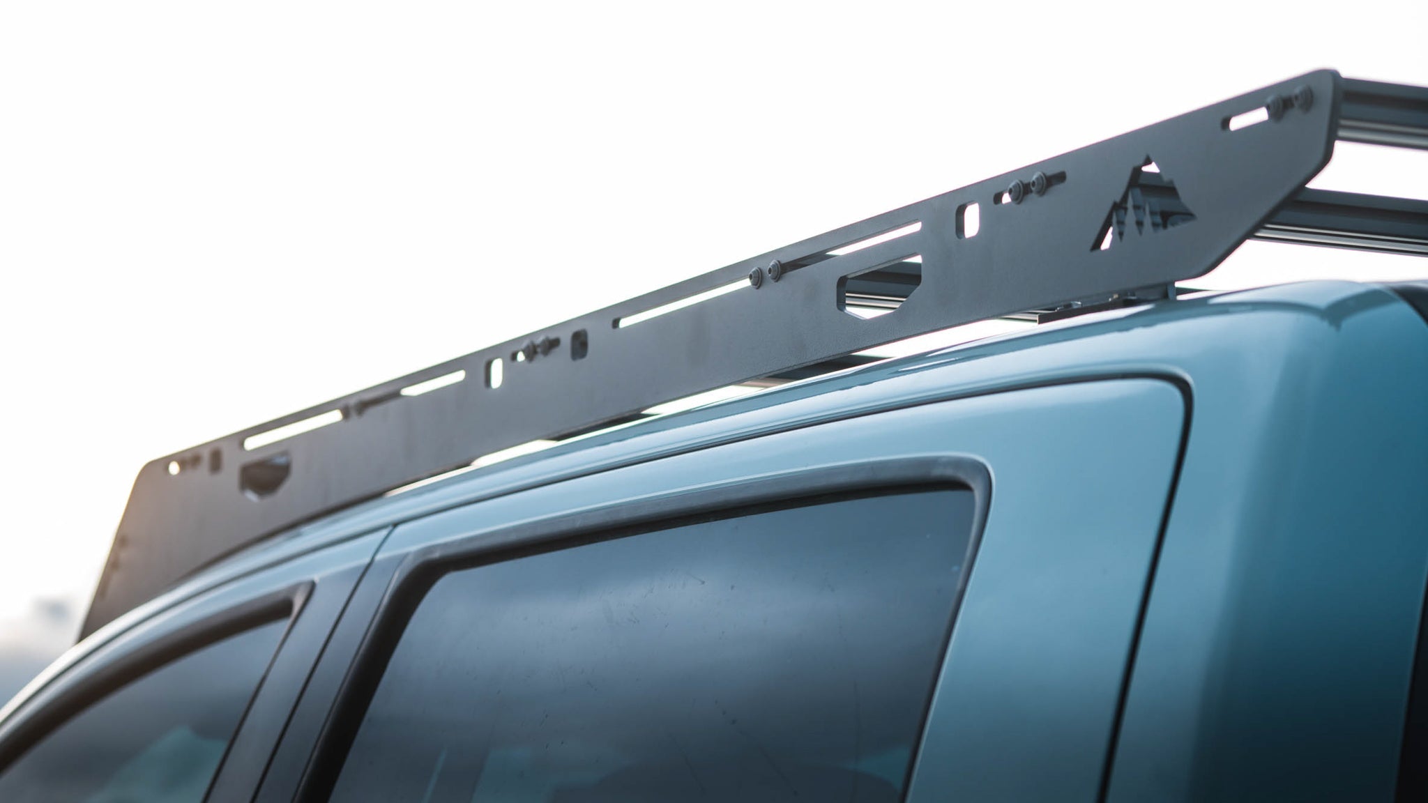 Sherpa Tundra CrewMax Roof Rack 
side profile