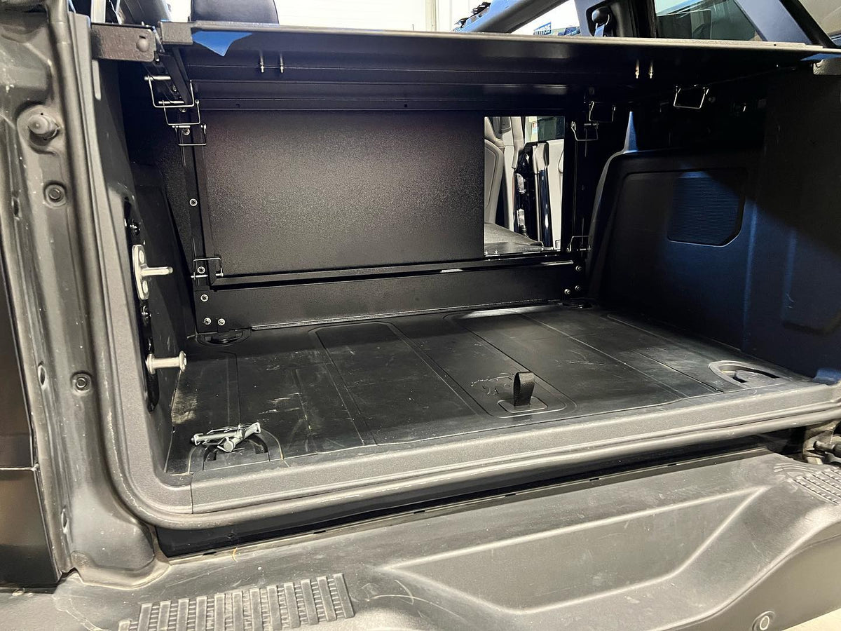 Bronco Slipstream forward wall and cargo floor with the folding top removed