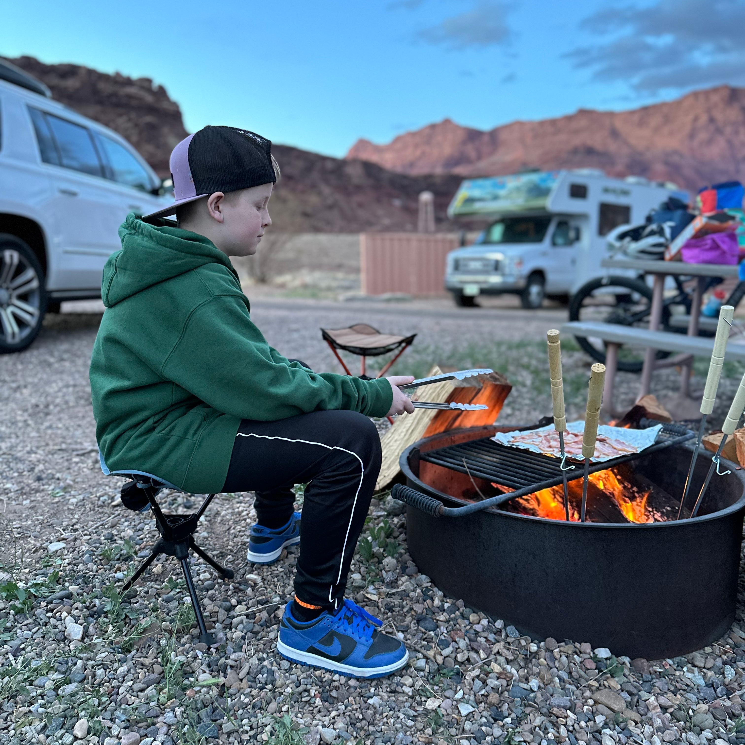 Compass 360° UC Swivel Stool - Ultra Compact