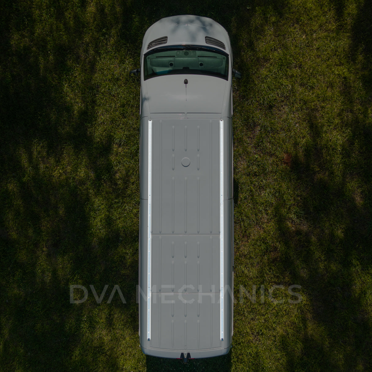 Mercedes Sprinter: LoadSpan™ Load-Spreading Roof Rails with L-Track