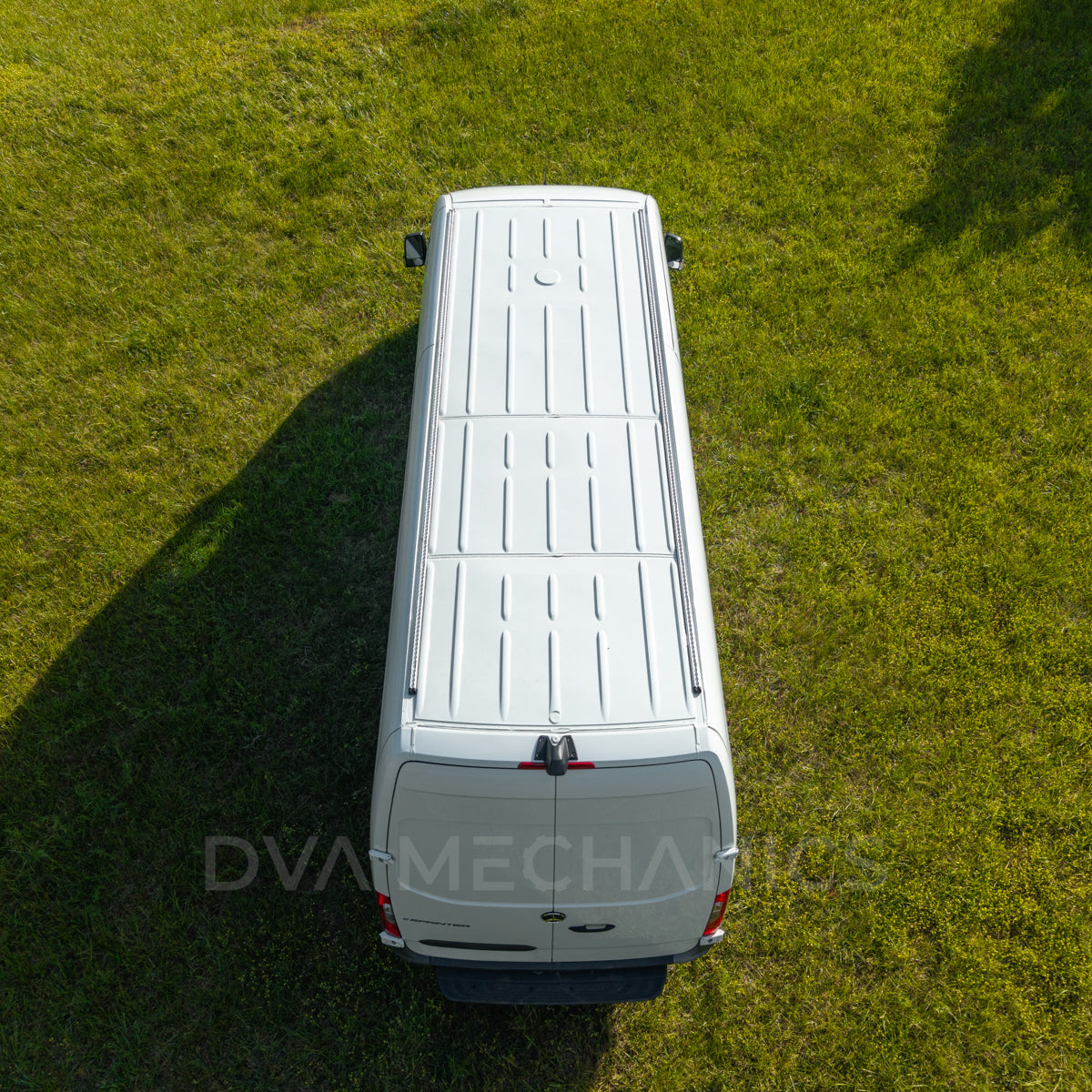 Mercedes Sprinter: LoadSpan™ Load-Spreading Roof Rails with L-Track