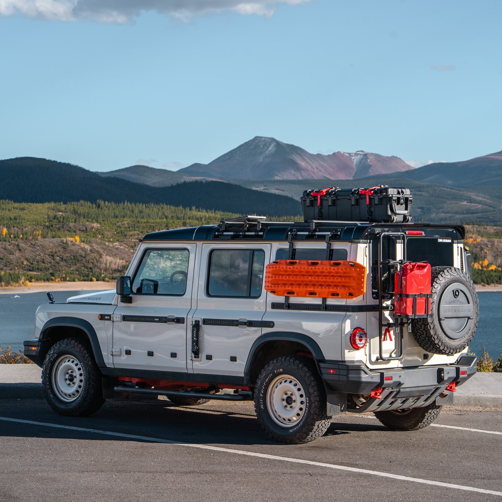 Side-Mounted Accessory Carrier for INEOS Grenadier Gen 2