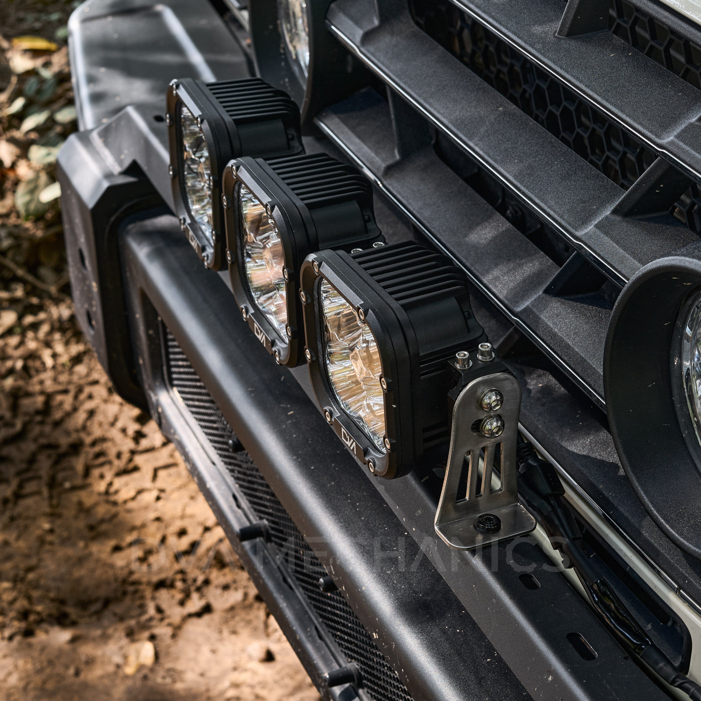 INEOS Grenadier: Front Bumper Light Kit (Mount + 3-Light LED Bar)