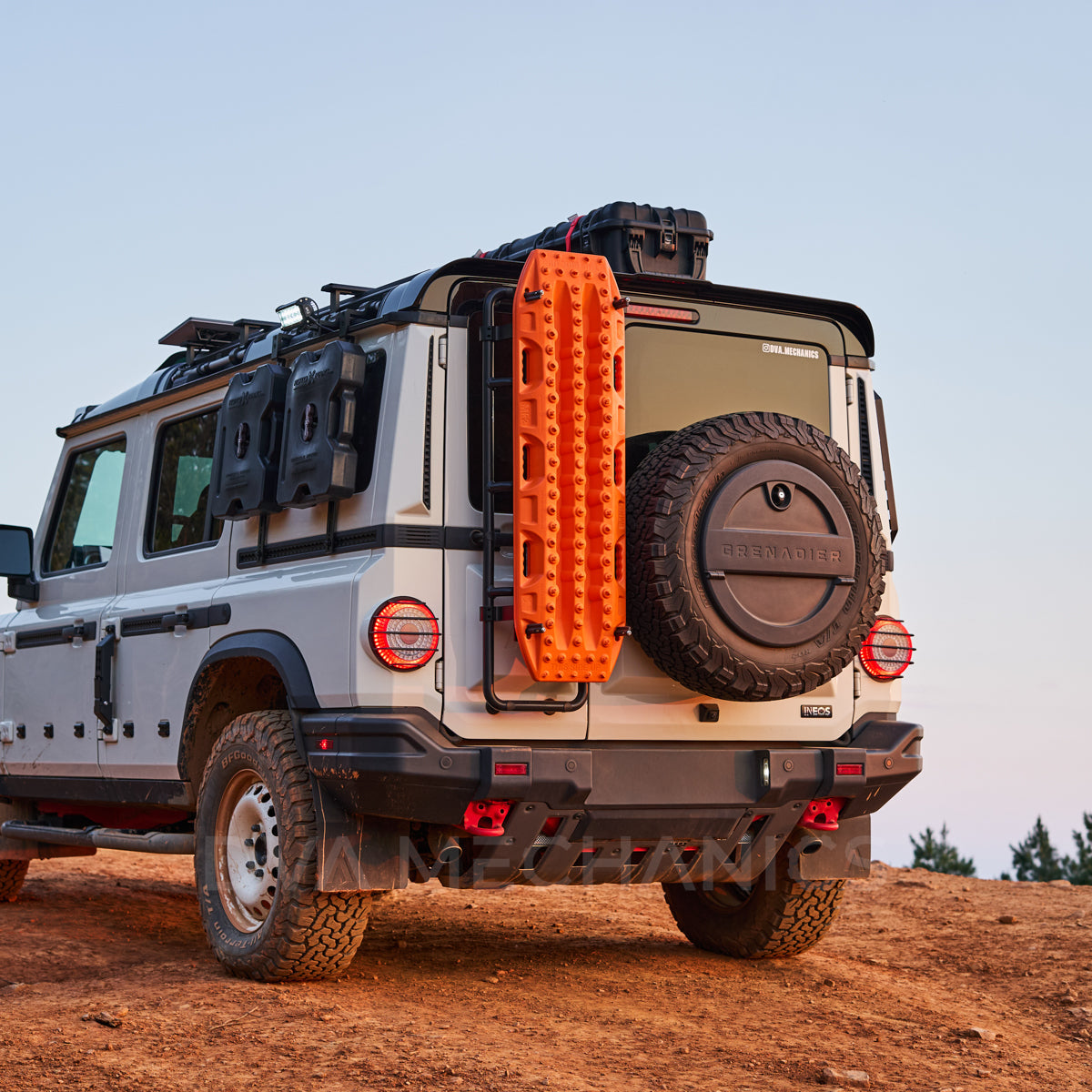 Ladder-Mounted Recovery Board Carrier – MaxTrax MKII & Lite - for INEOS Grenadier