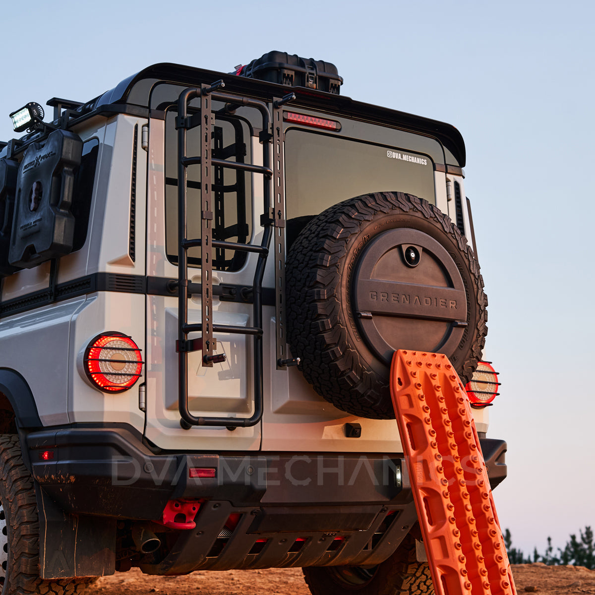 Ladder-Mounted Recovery Board Carrier – MaxTrax MKII & Lite - for INEOS Grenadier