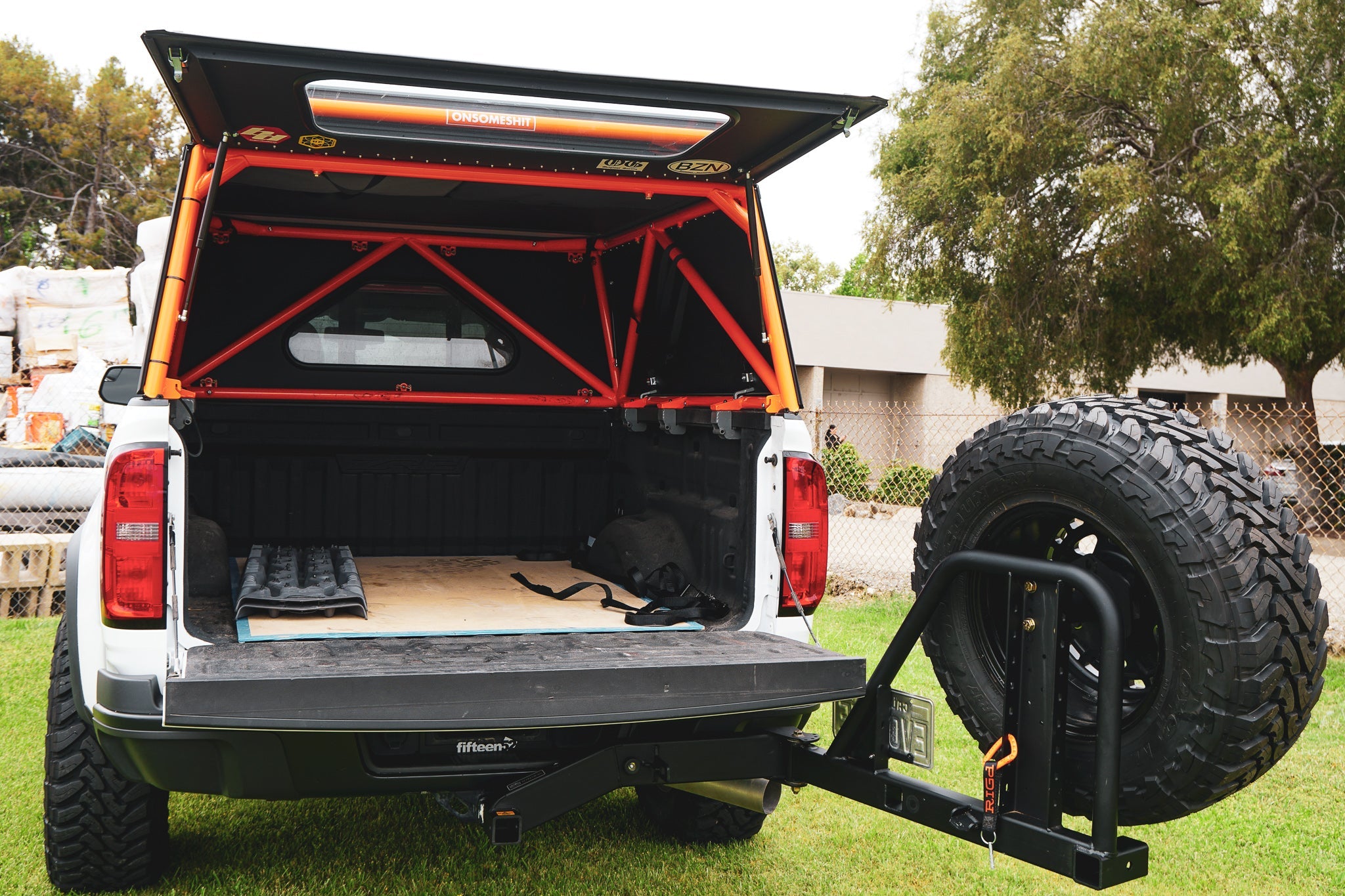 UltraSwing™ Multi-Fit Spare Tire Hitch Mount | RiGd Supply Vehicle RIGd Supply- Overland Kitted